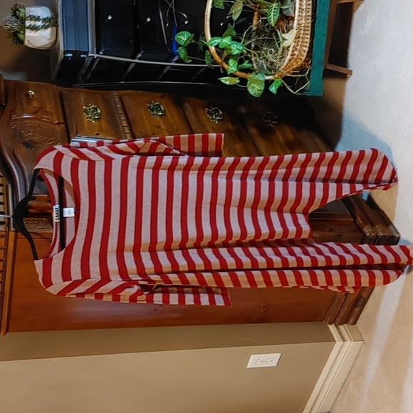 💚Canari Women's Large blush and burgundy Shark bite Tunic - Picture 1 of 5
